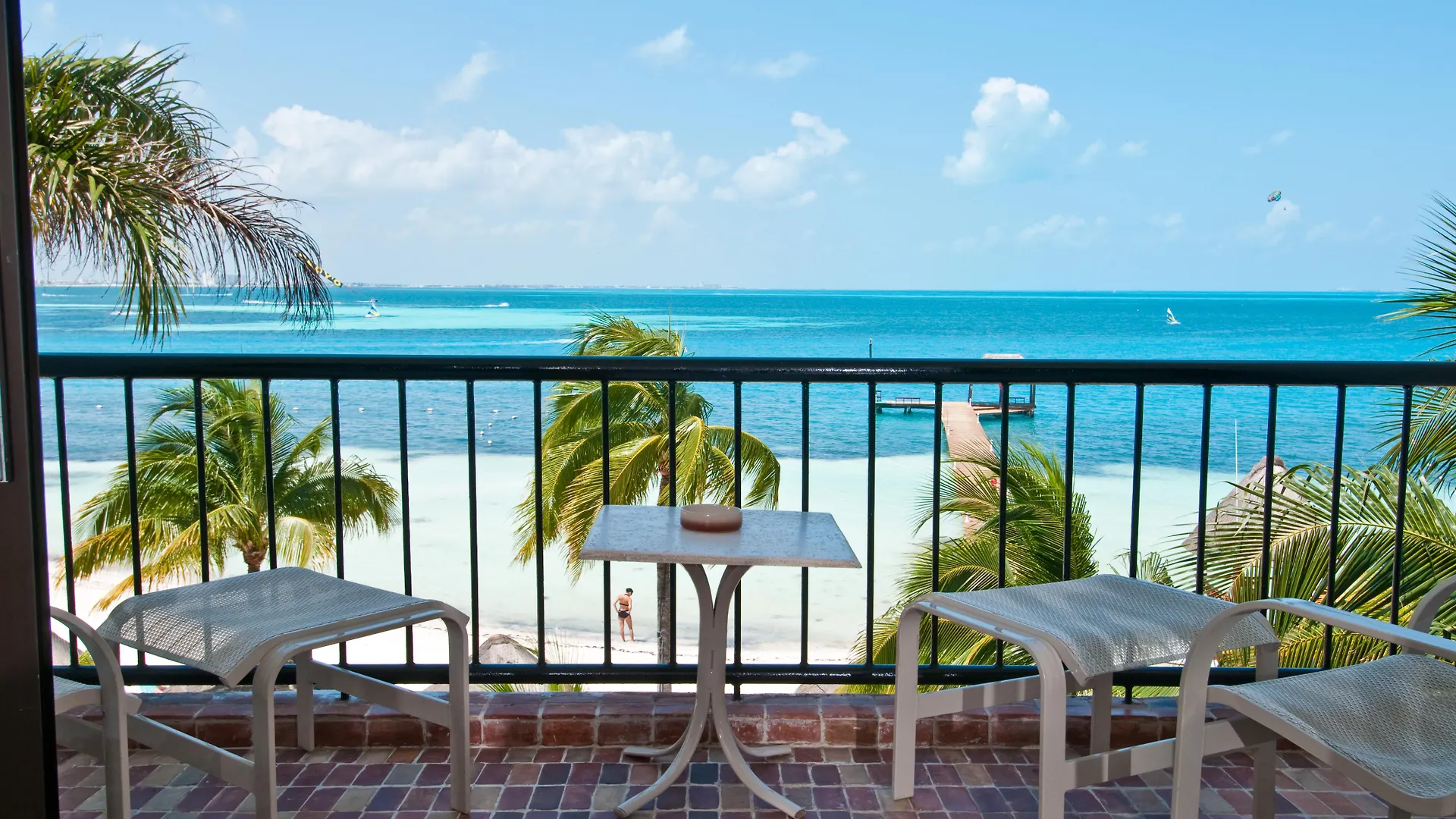 The Royal Cancun All Suites Resort 5*,