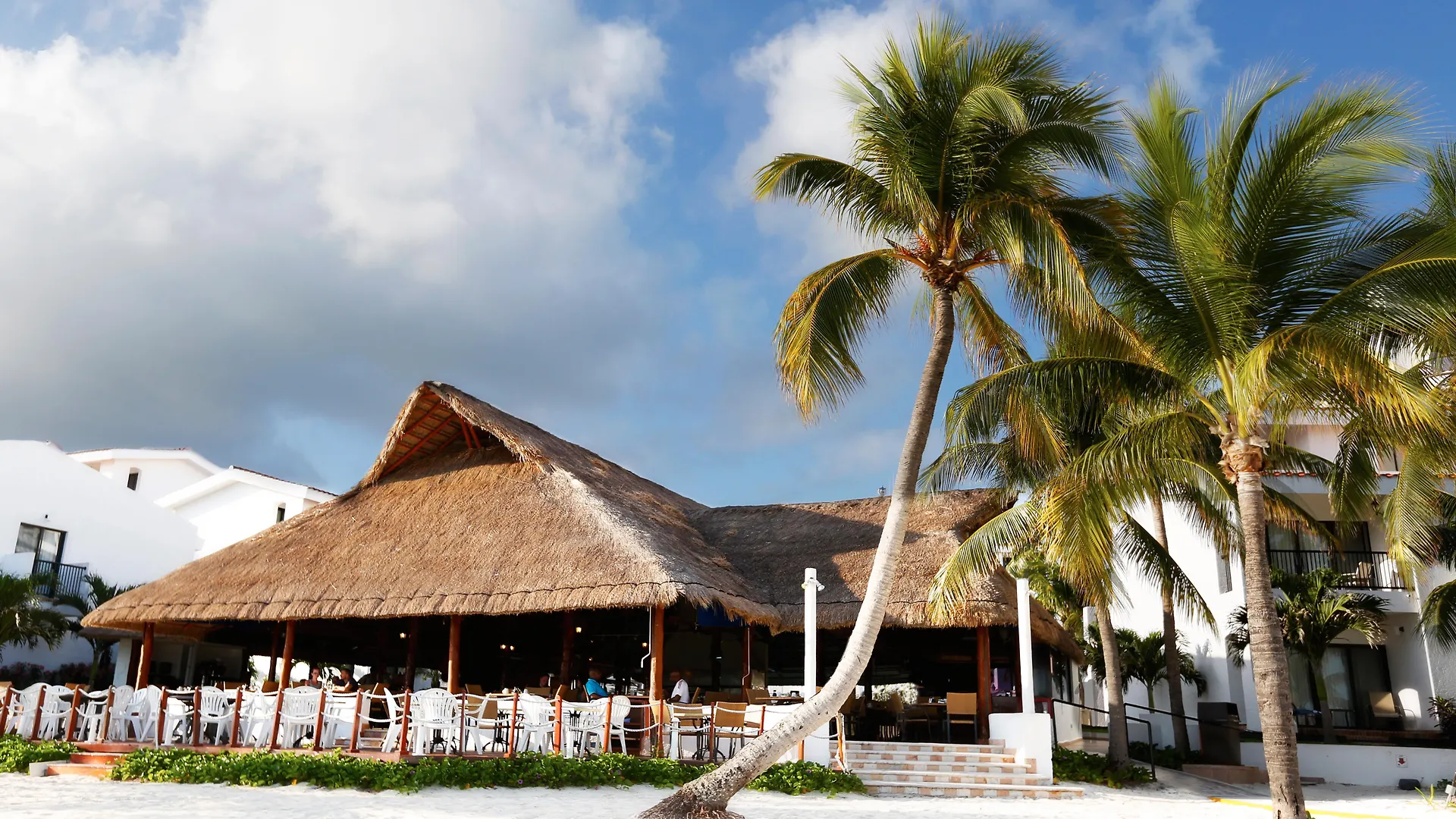 The Royal Cancun All Suites Resort 5*,