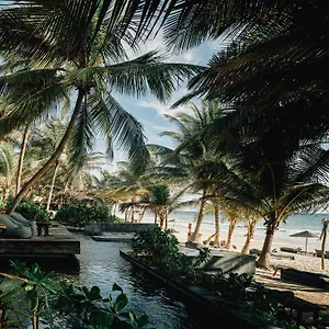 **** Otel Nomade Meksika